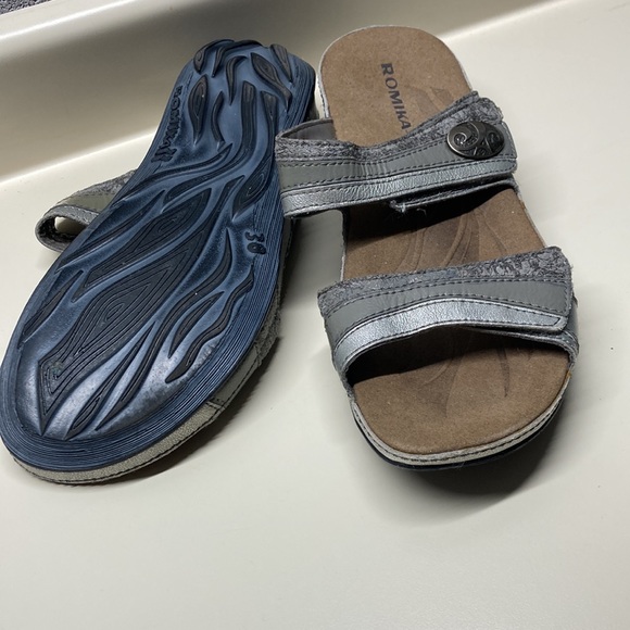 Romika Silver Sandals Size 38 - Picture 6 of 6